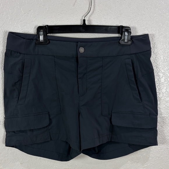 Athleta Women's Cargo Shorts,Size 14 - Picture 4 of 17